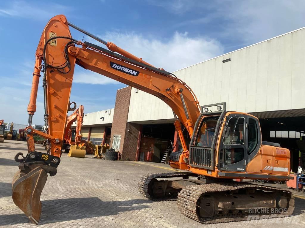 Doosan DX 180 LC 履帶式 挖土機/掘鑿機/挖掘機
