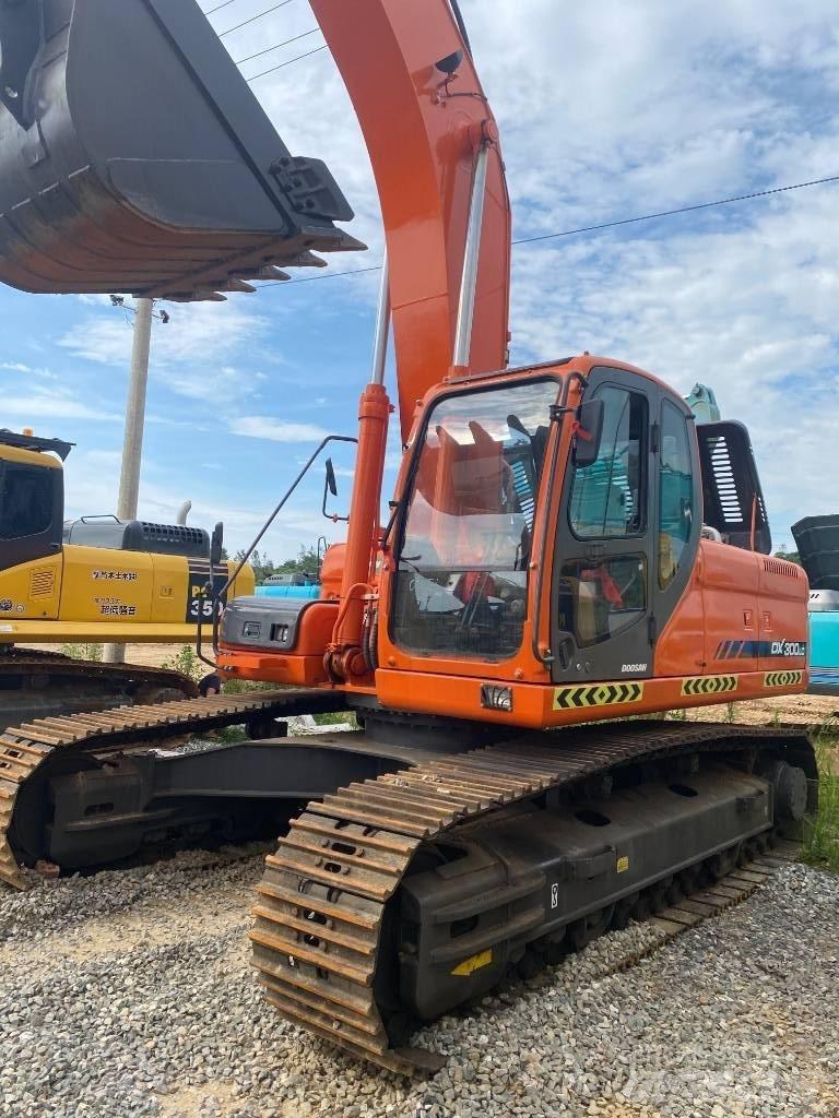 Doosan DX 300 LC 履帶式 挖土機/掘鑿機/挖掘機