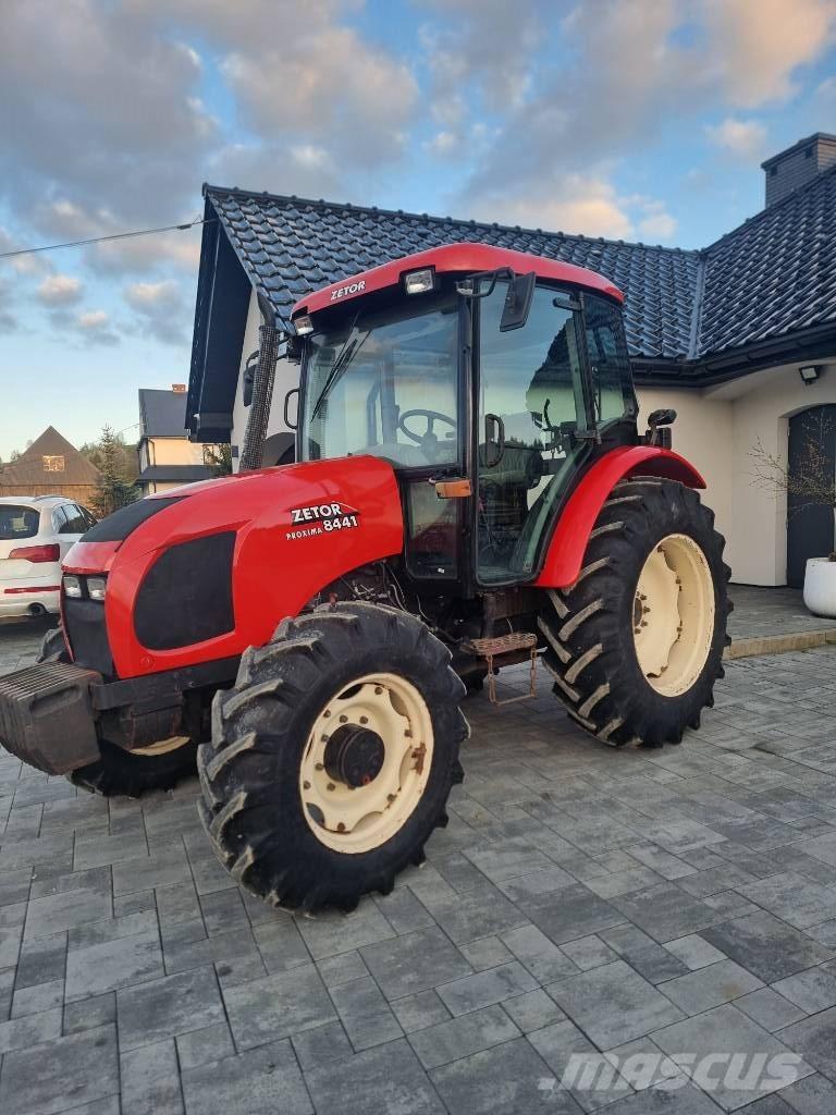 Zetor 8441 曳引機