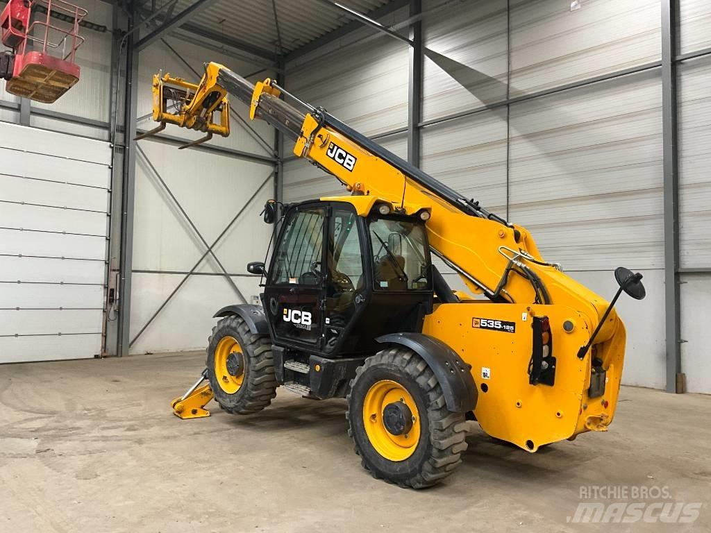 JCB 535-125 伸縮臂操作車
