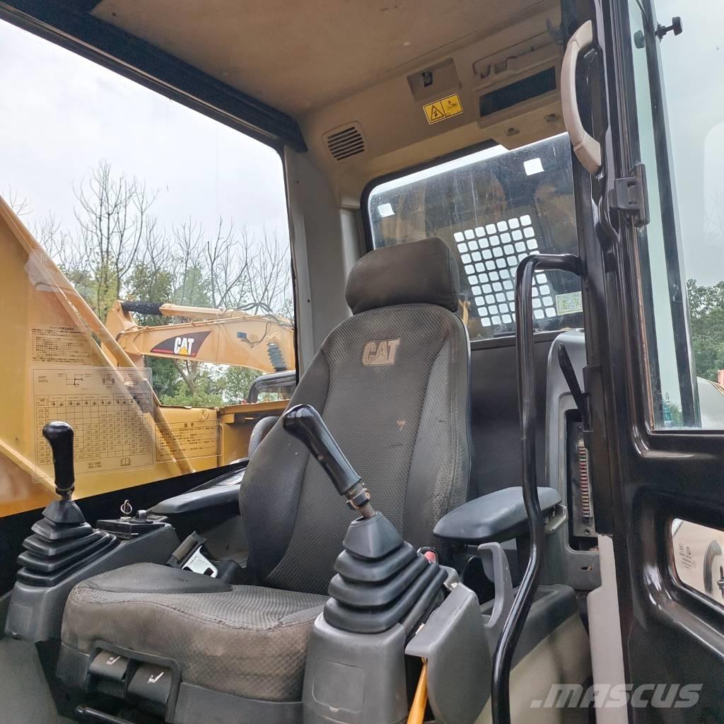 CAT 320 D 履帶式 挖土機/掘鑿機/挖掘機