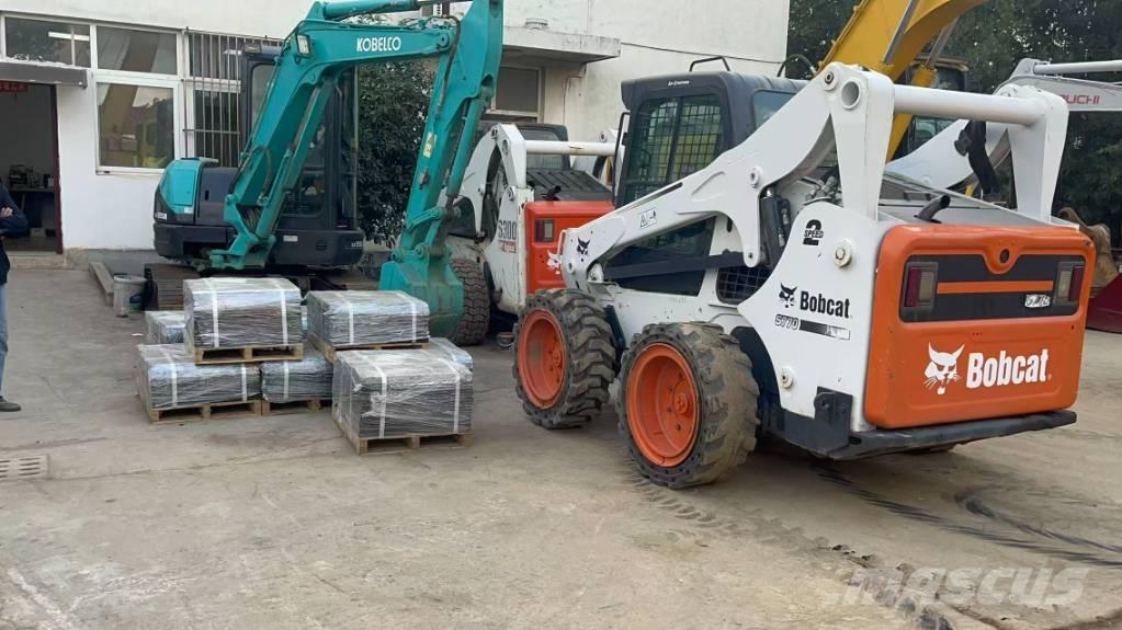 Bobcat S 770 滑移轉向裝載機