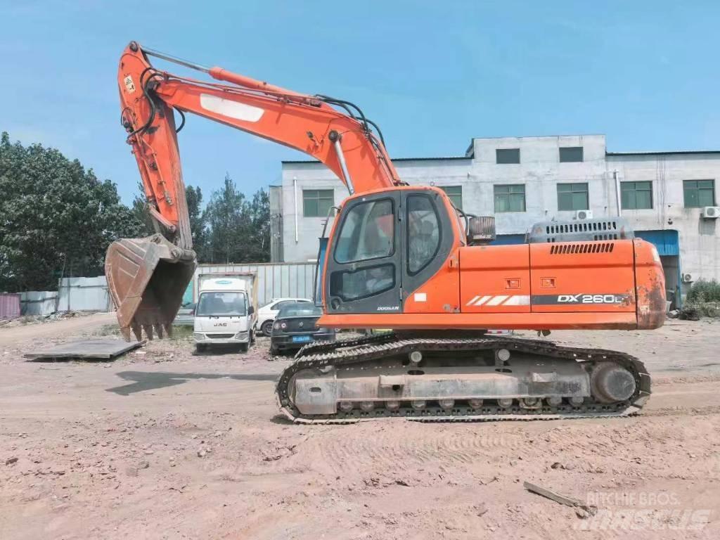 Doosan DX 260 履帶式 挖土機/掘鑿機/挖掘機