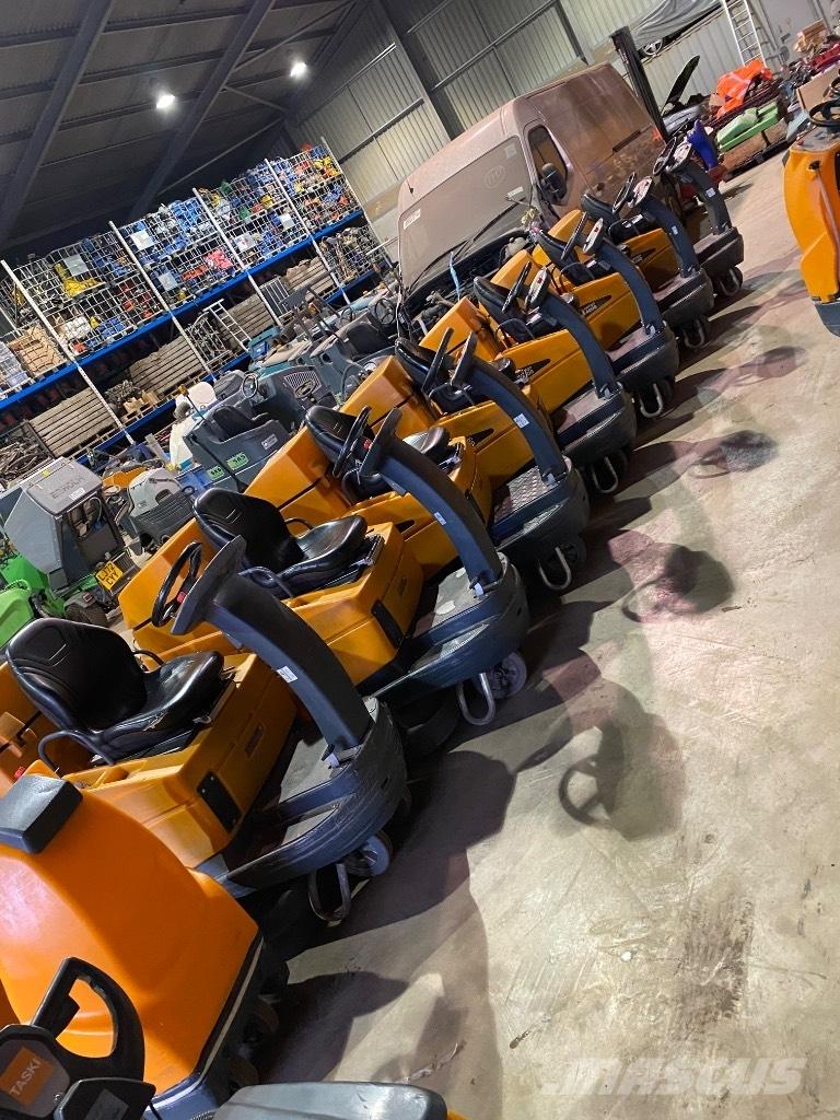 Taski 4000 洗地吸乾機