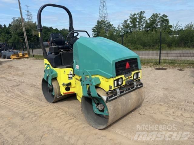 Ammann ARX 26 雙輪滾壓機