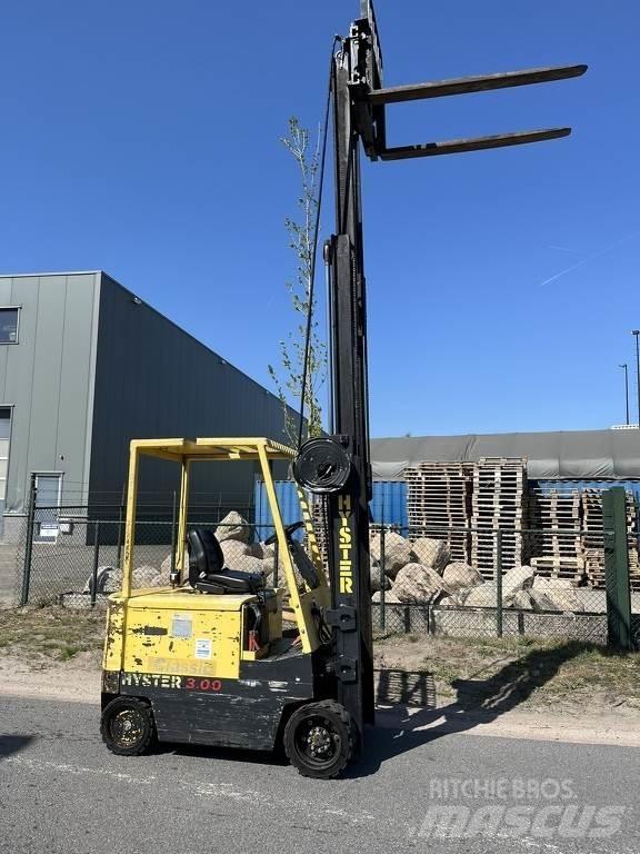 Hyster e3.00xl 電動堆高機