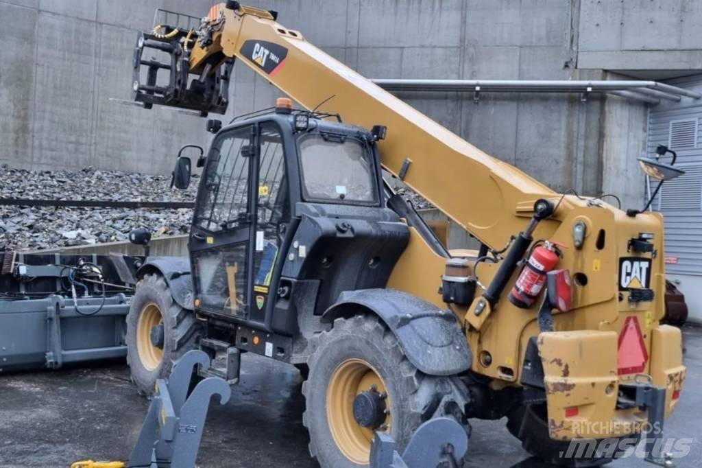 CAT TH 414 伸縮臂操作車