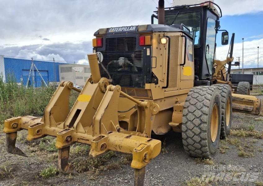 CAT 140 M 平土機