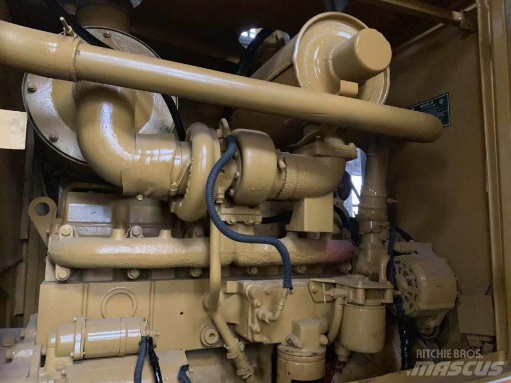 CAT 140 K 平土機