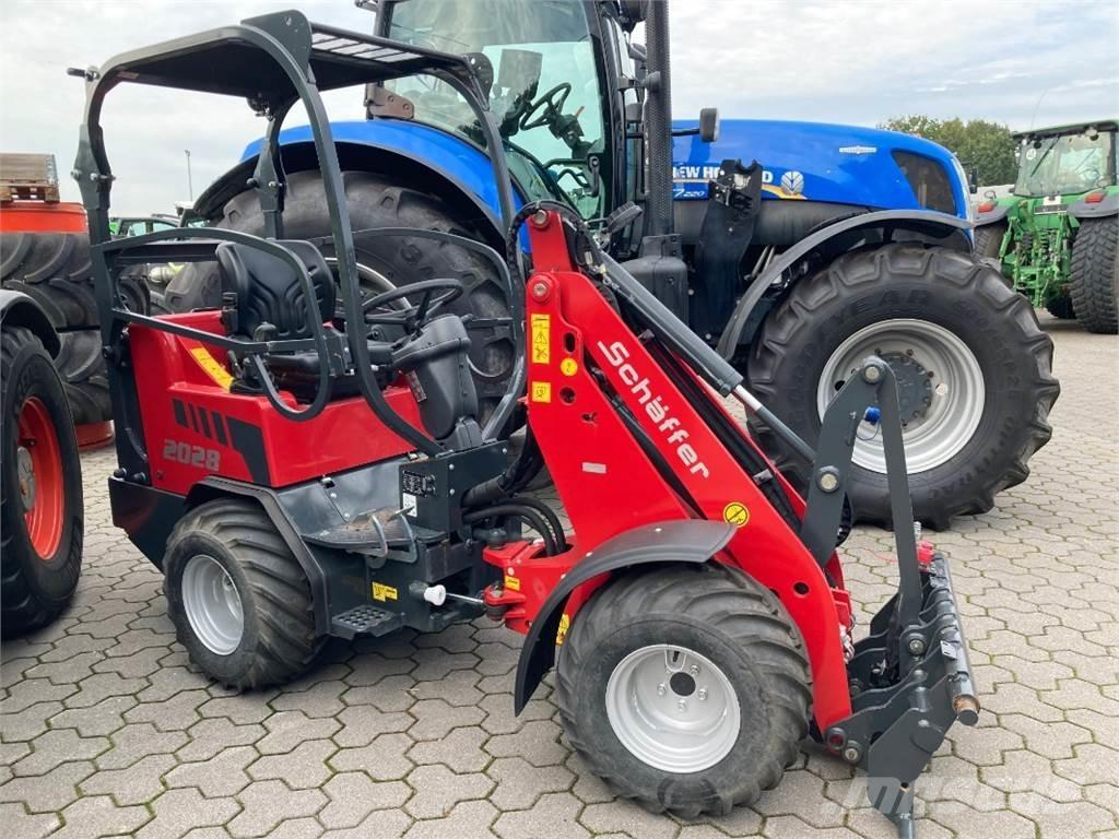 Schäffer 2028 輪胎式裝載機