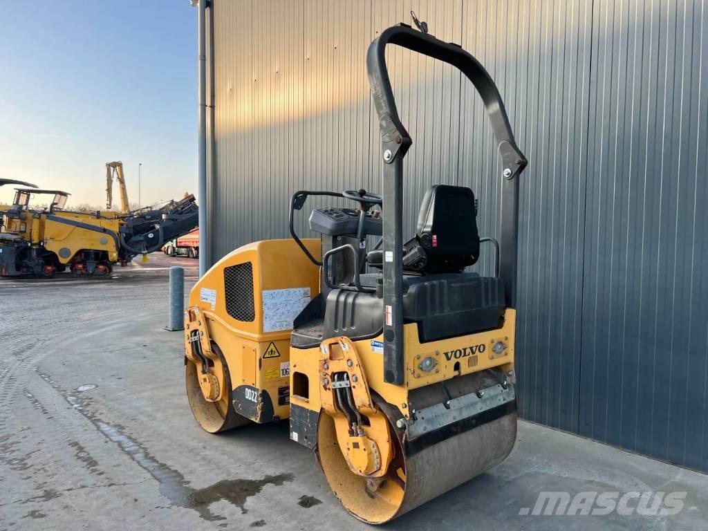 Volvo DD22 雙輪滾壓機