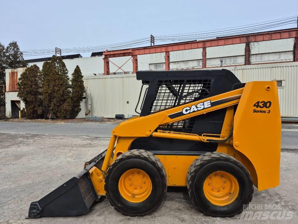 CASE 430 滑移轉向裝載機