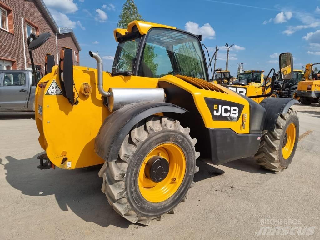 JCB 531-70 伸縮臂操作車