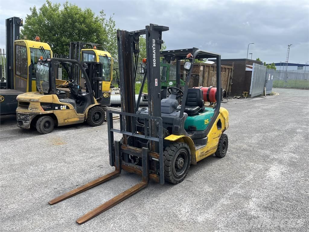 Komatsu FG25HT-16R 液化石油氣LPG卡車