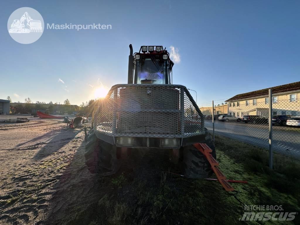 Valmet 890.3 集運機