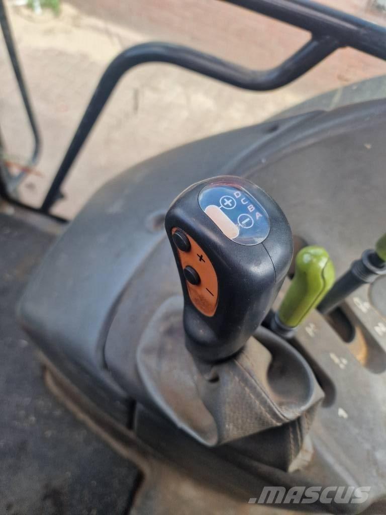 CLAAS Arion 430 曳引機