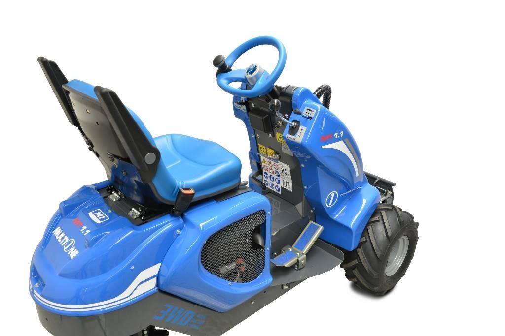 Multione 1.1 滑移轉向裝載機