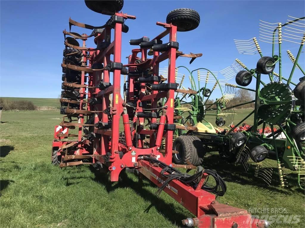 Horsch Tiger 8LT 中耕管理機