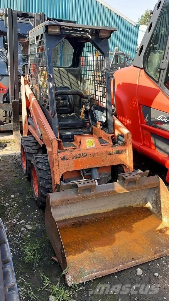 Bobcat S70 滑移轉向裝載機