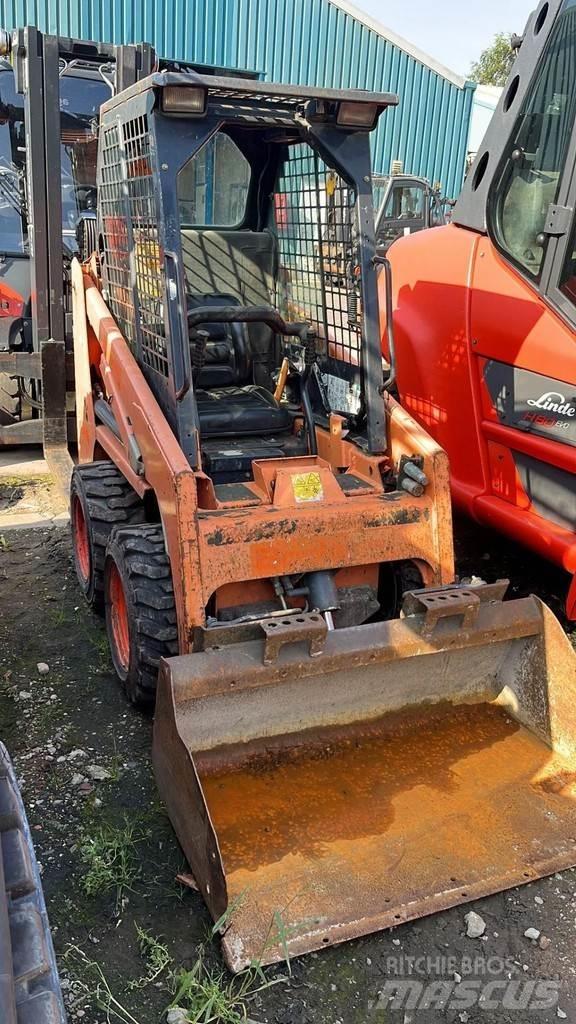 Bobcat S70 滑移轉向裝載機