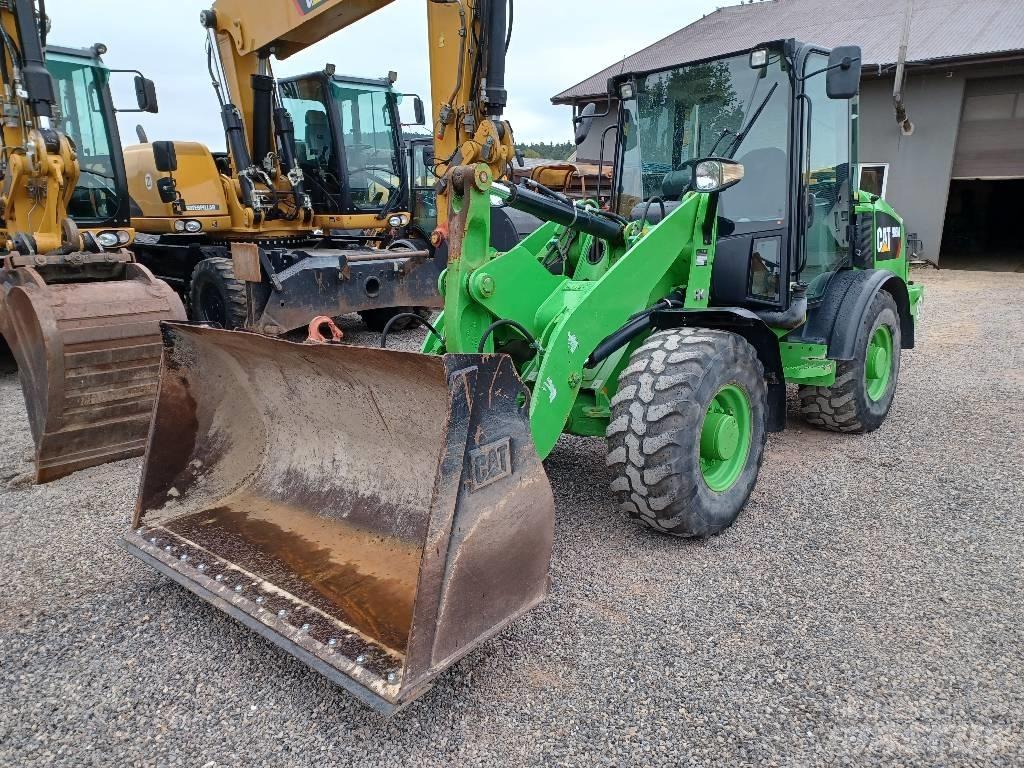 CAT 906M 輪胎式裝載機