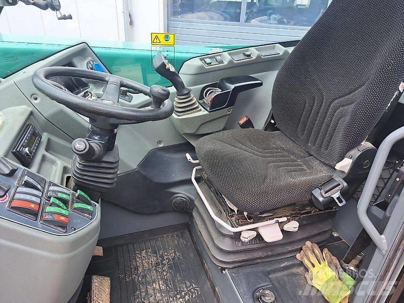 Kramer KT557 伸縮臂操作車