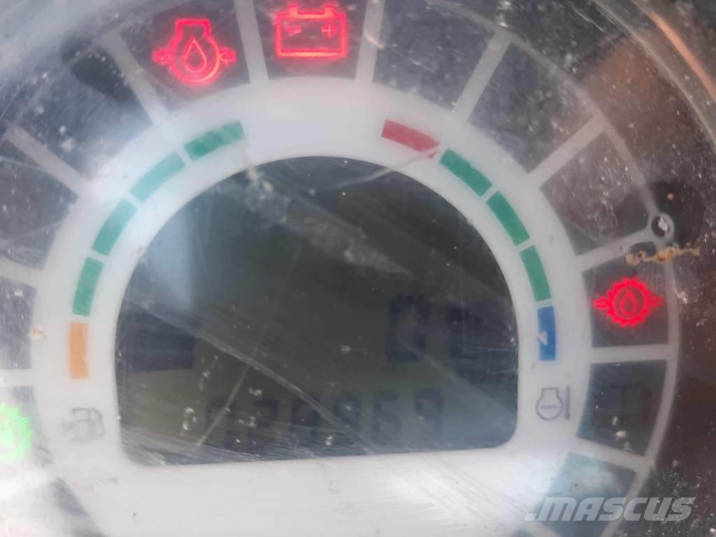 Terex TA9 側卸礦車