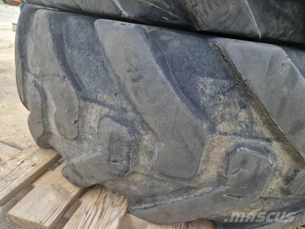 Manitou MT 1335 1440 輪胎、車輪和輪圈