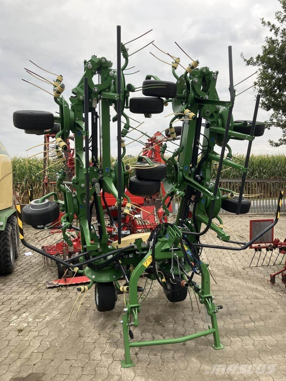 Krone Vendro 1020 耙與翻草機