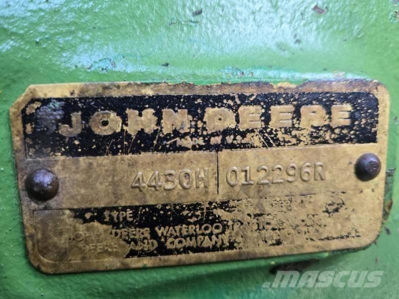 John Deere 4430 曳引機