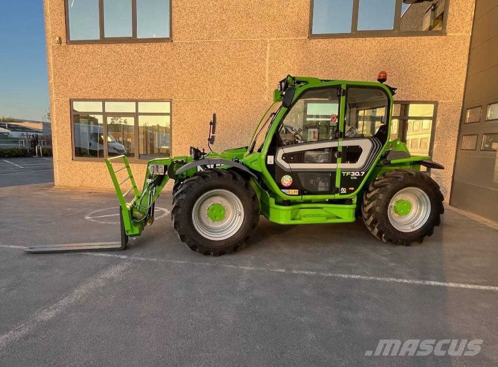 Merlo TF30.7 伸縮臂操作車