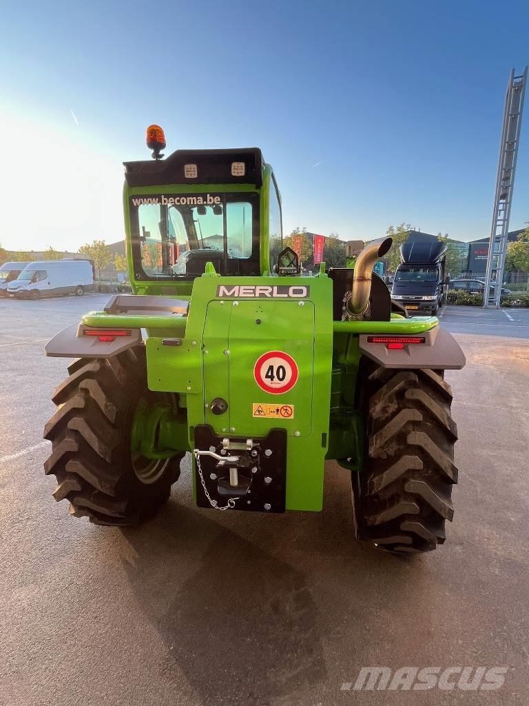 Merlo TF30.7 伸縮臂操作車