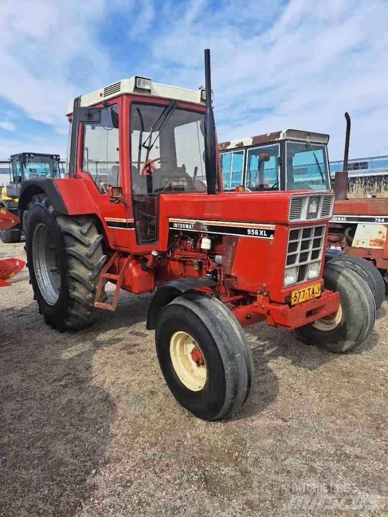 International 956XL 曳引機