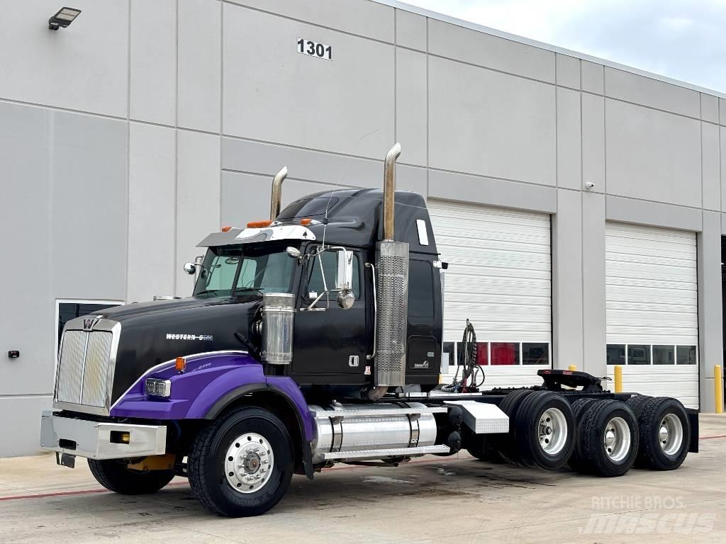 Western Star 4900 曳引機組件