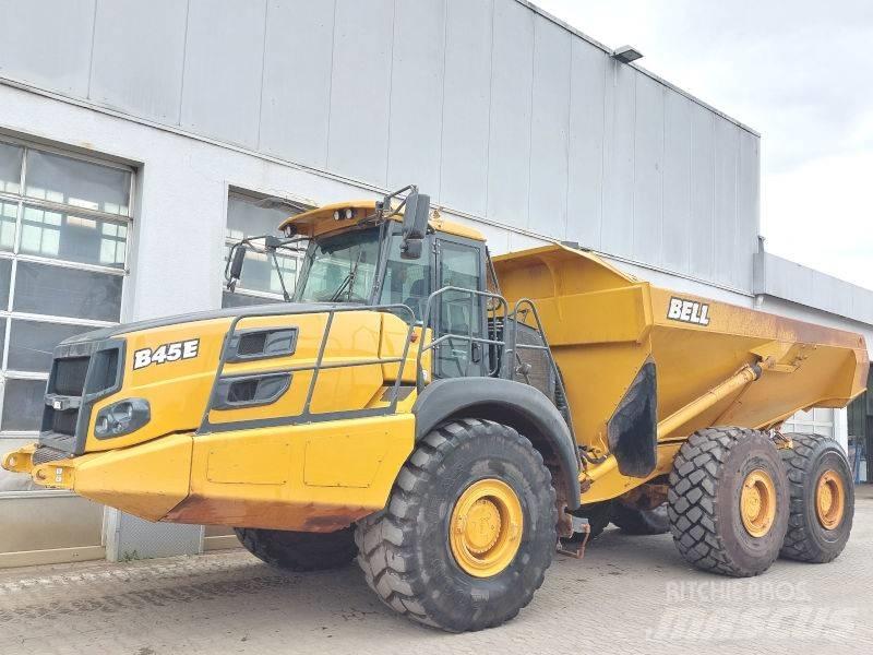 Bell B 45 E 鉸接式起吊車