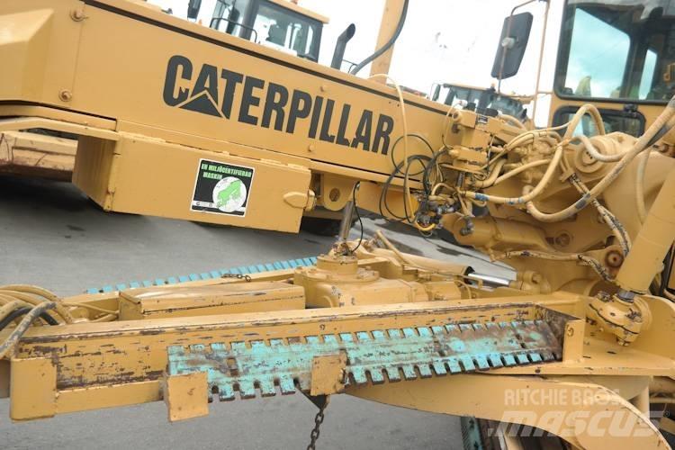CAT 140 G 平土機