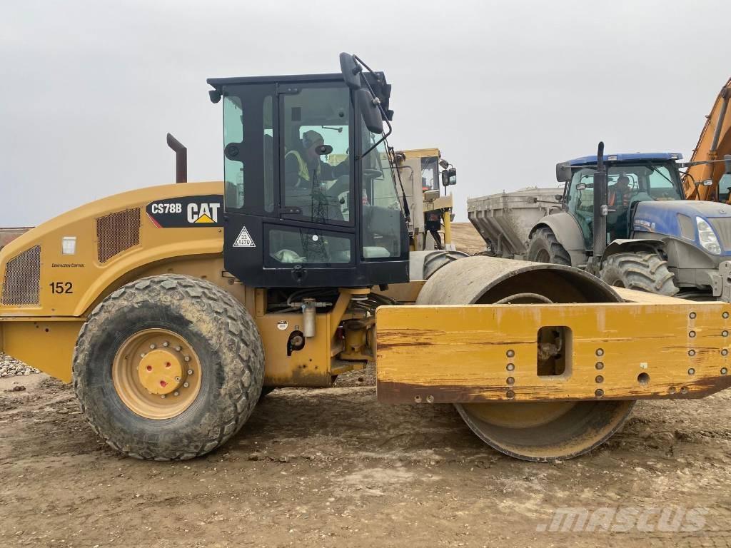 CAT CS 78 B 單輪滾壓機