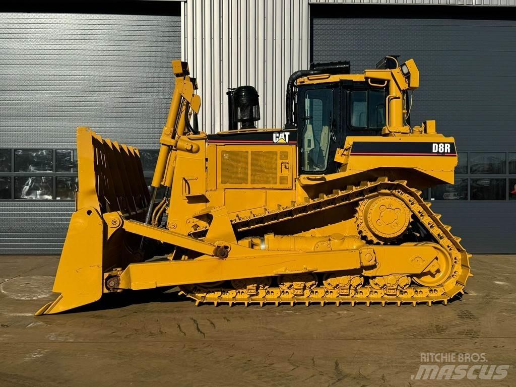 CAT D8R 履帶推土機