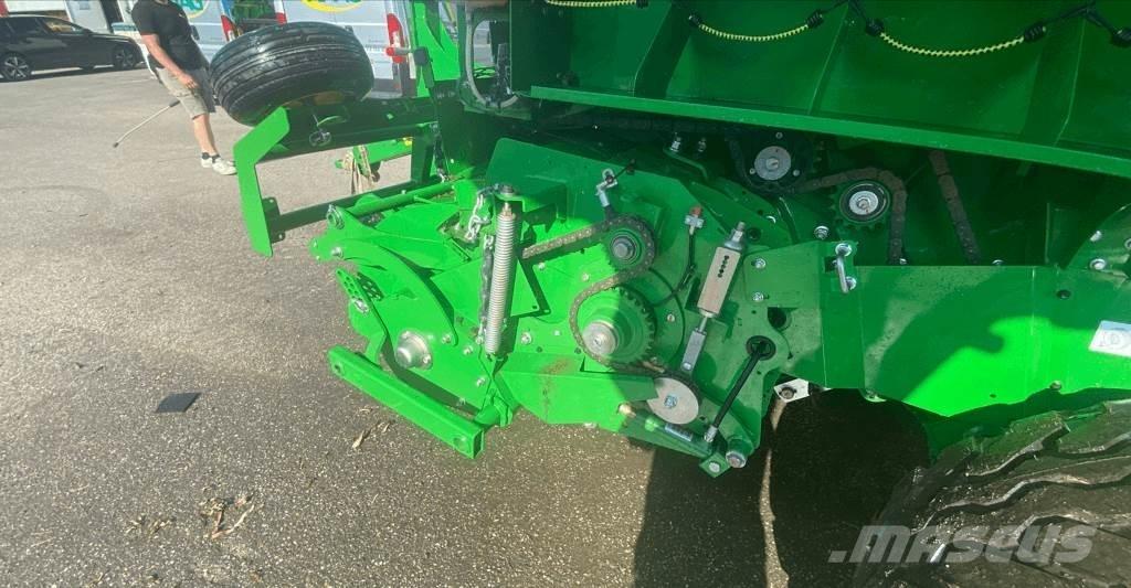 John Deere V461M 圓型牧草打包機