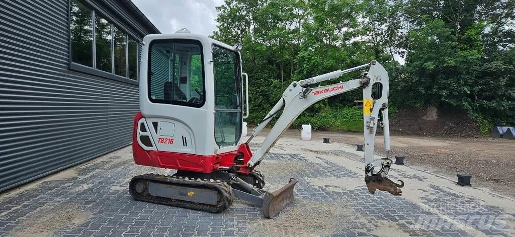Takeuchi TB216 小型挖土機/掘鑿機<7t(小型挖掘機)