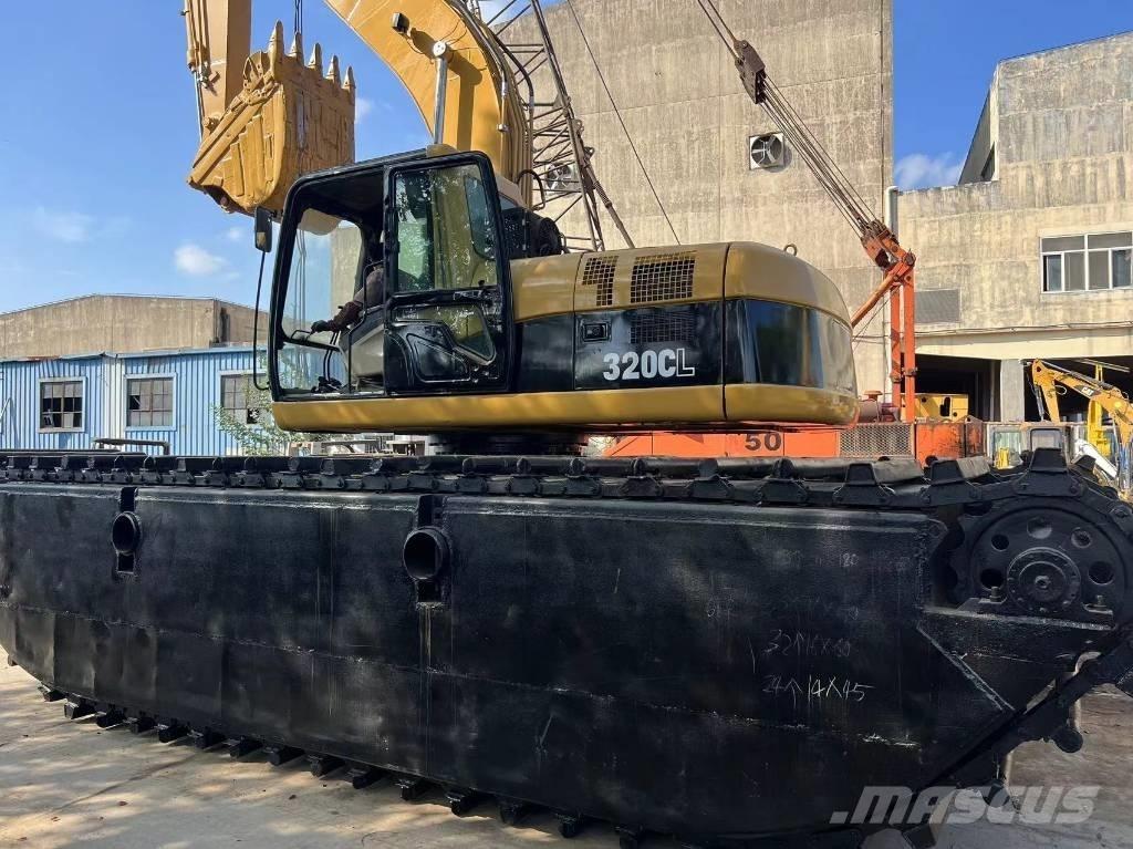 CAT 320 C 水陸兩用挖掘機