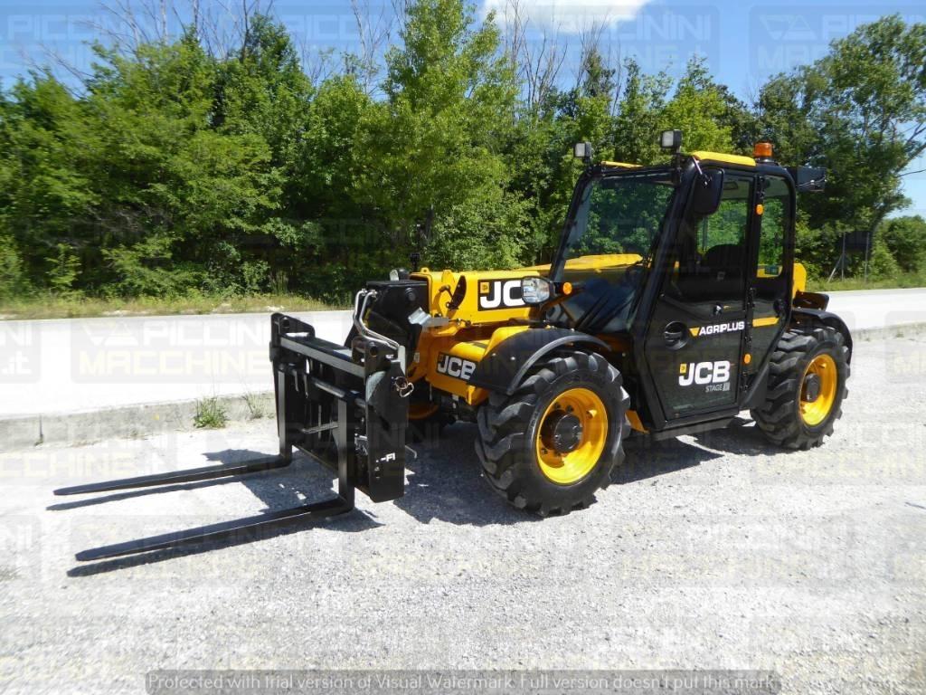 JCB 525-60 Agri Plus 伸縮臂操作車