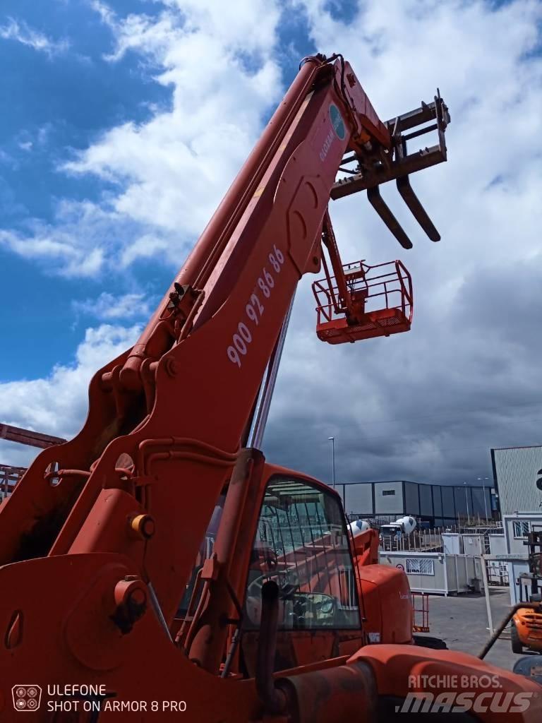 JCB 535-125 伸縮臂操作車