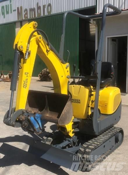 Wacker Neuson 803 小型挖土機/掘鑿機<7t(小型挖掘機)