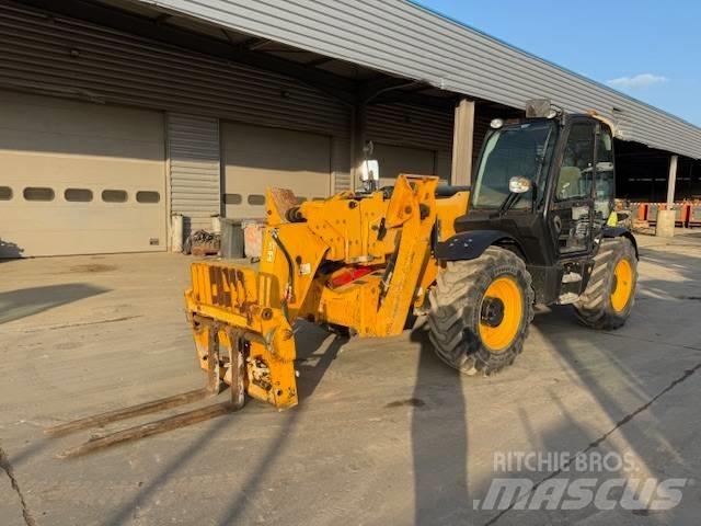JCB 540-180 伸縮臂操作車