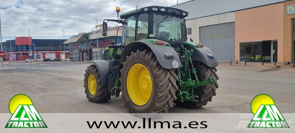 John Deere 6215 R 曳引機