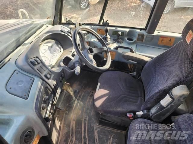 Terex TA 300 鉸接式起吊車