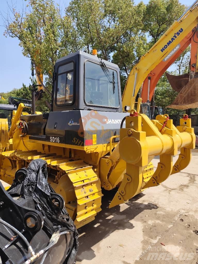 Shantui SD 16 履帶推土機
