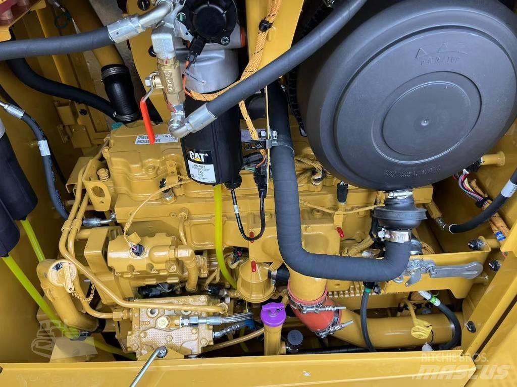 CAT 140K 平土機