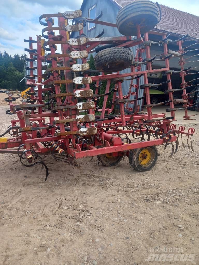 Väderstad NZ 600 中耕管理機